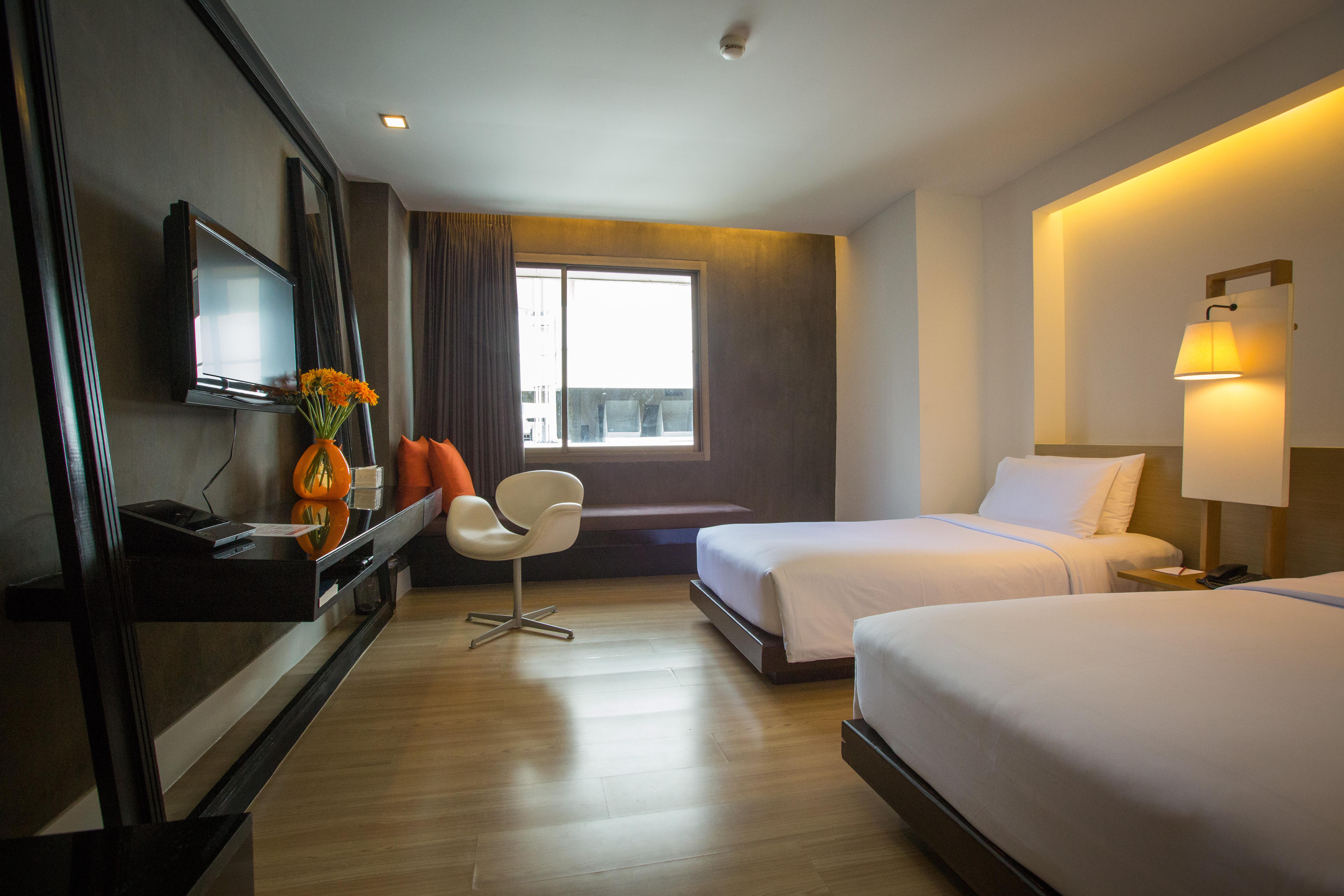 Trinity Silom Hotel Bangkok Exterior foto