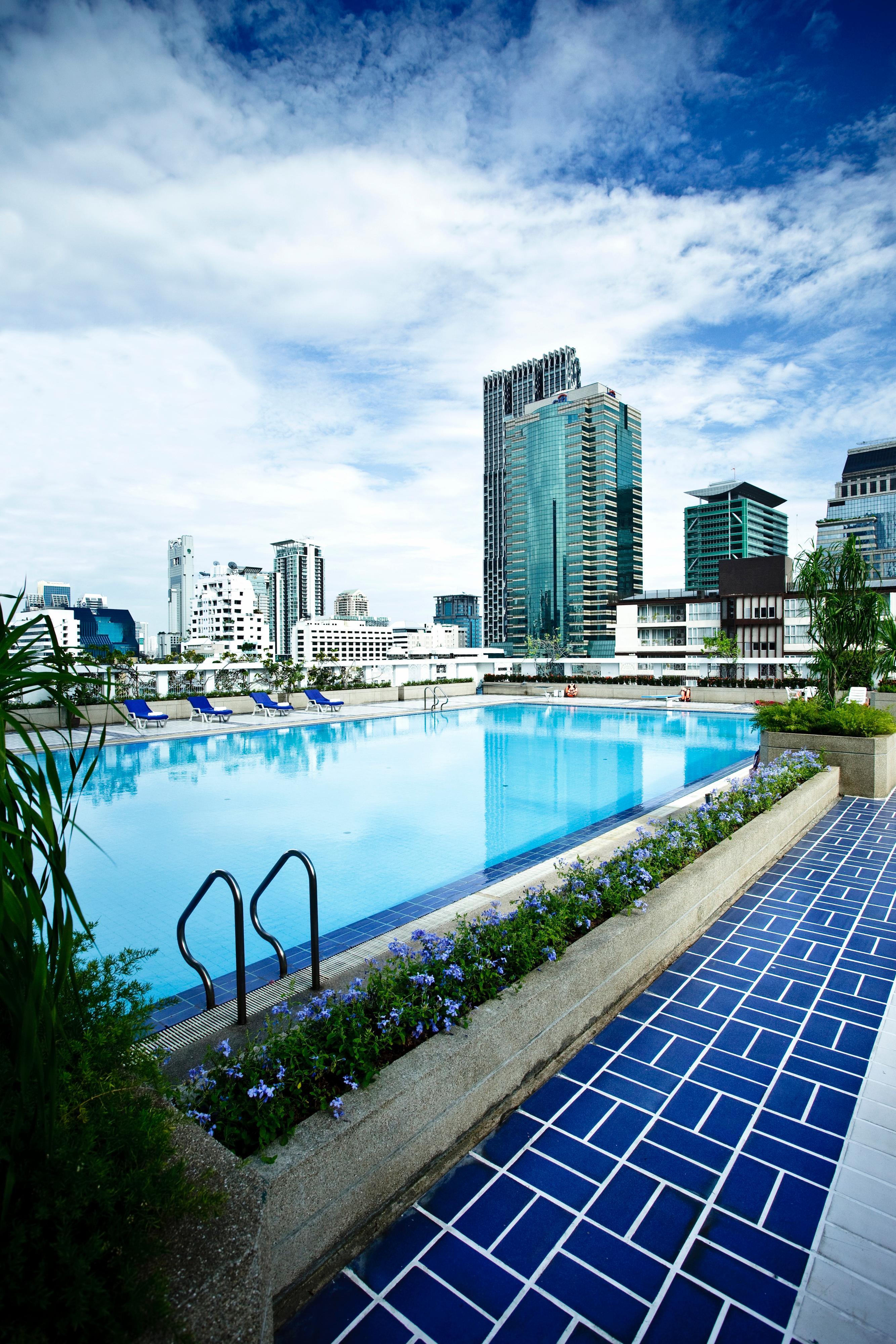 Trinity Silom Hotel Bangkok Exterior foto