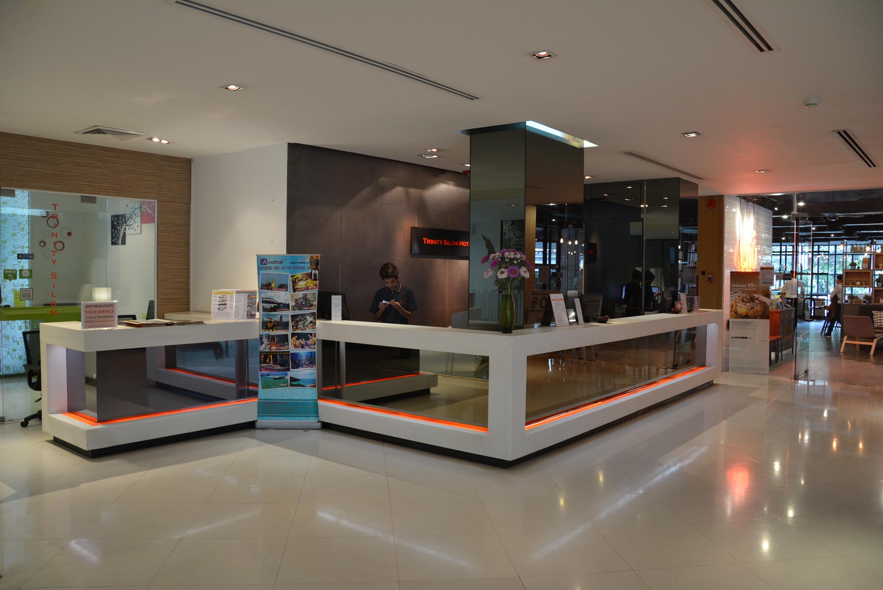 Trinity Silom Hotel Bangkok Exterior foto